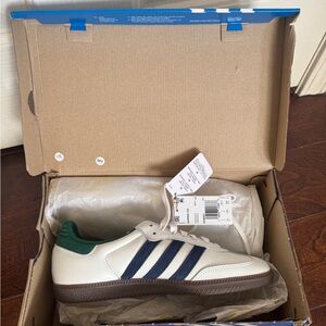 Sold elsewhere 🎉New in box -Adidas OG Samba unisex White and Blue Sneakers